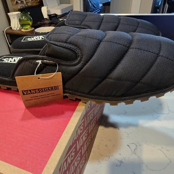 New Vans MTE Mountain Mule Quilted Black/Gum Shoes Slide Slippers SIZE 12 MENS - Picture 1 of 10